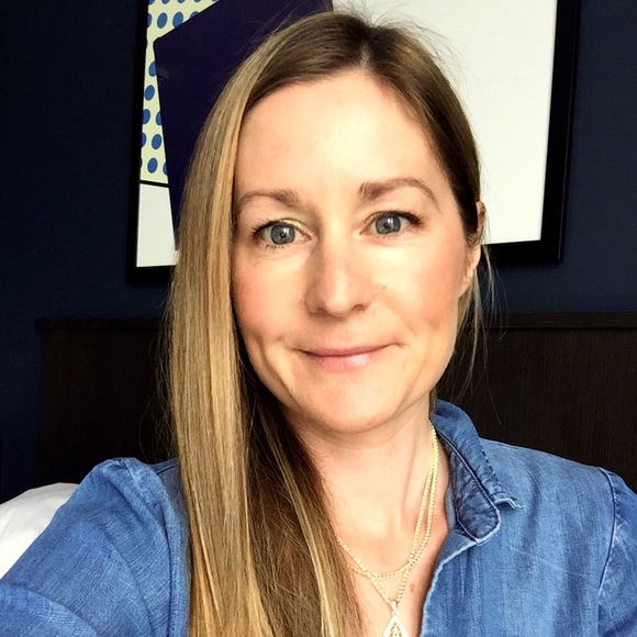 Welcome to my closet - Picture 7 of 15